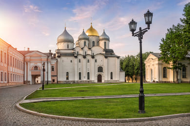 Великий Новгород - один из древнейших и красивейших русских городов