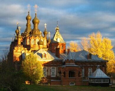 Женский монастырь в Шамордино